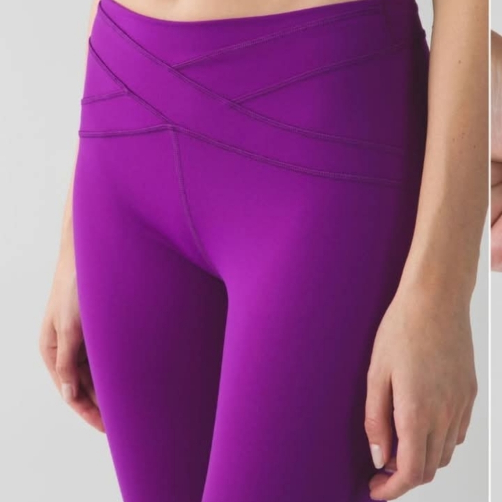 Lululemon Free Flow Tight
